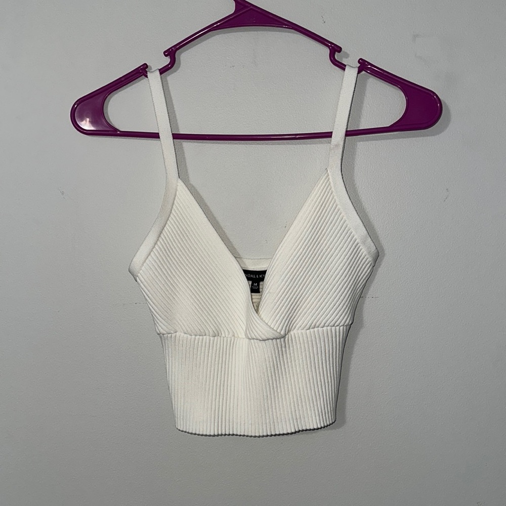 Kendall & Kylie white tank